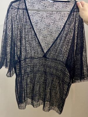 Zara mesh blouse size large like new, black