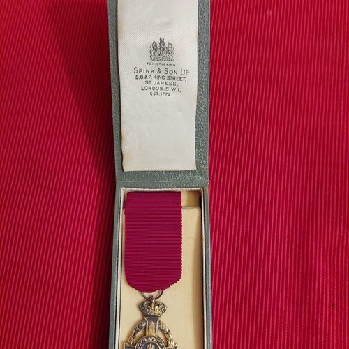 George I Order Medal like new, royal authentic