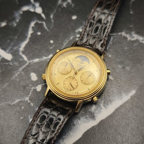 Seiko 7A48-702A Moonphase Quartz Chronograph vintage watch