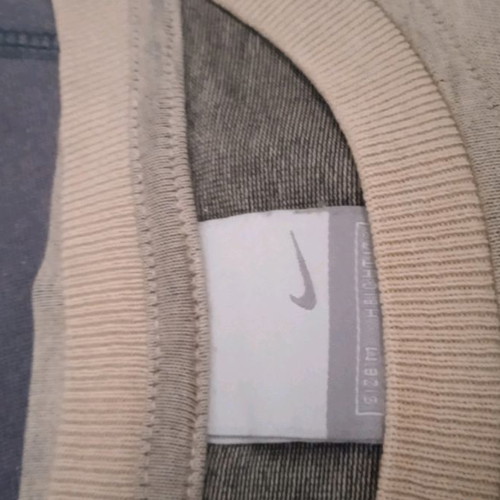 Nike Swoosh 3/4 sleeve shirts used, pack of 2