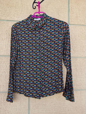 SheX women's shirt with retro geometric pattern, size S