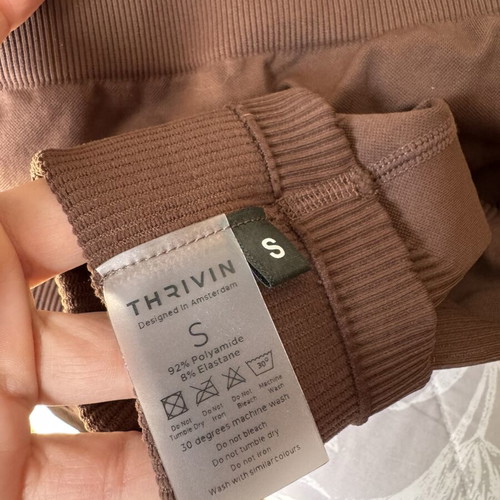 Thrivin Elevate Sculpting Mid Waist Scrunch Leggings, brown, size S