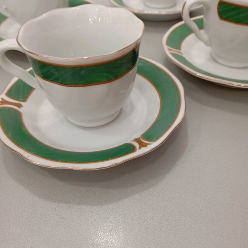 Set of 6 small vintage cups used with 12cm saucers