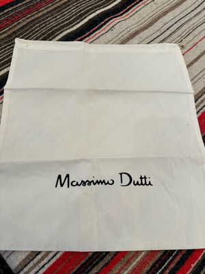 Massimo Dutti dust bag new, white hand bag