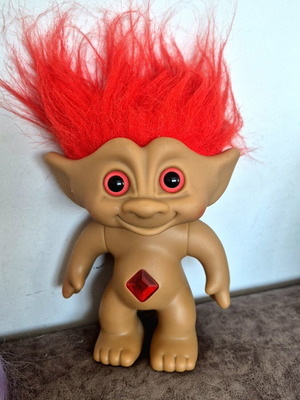 Russ Troll Efxoulis figure used, very large size with diamond