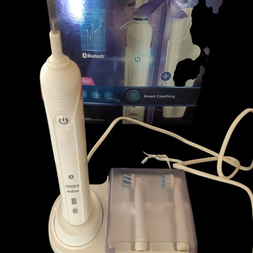 Oral-B Smart 4 4500S Special Edition electric toothbrush