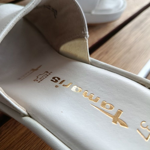 Tamaris white leather mules size 37 like new with Touch it comfort