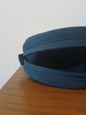 Beats by Dre headphone case like new