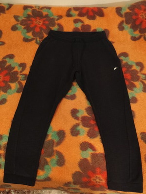 Nike Joggers size L like new, black