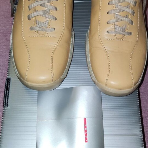 Prada leather shoes No 42 like new, beige loafers