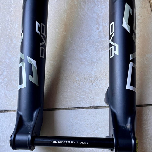DVO Diamond E3 160mm 29 like new