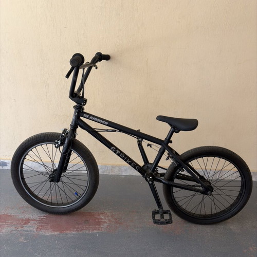 BMX GT Slammer 20” bike like new, black, V-Brakes