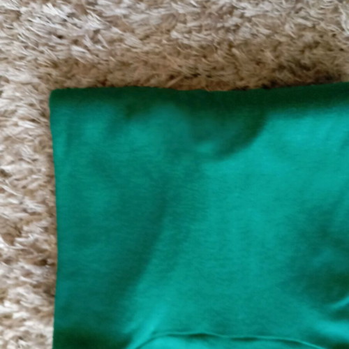 Benetton women's green turtleneck like new, cotton fabric