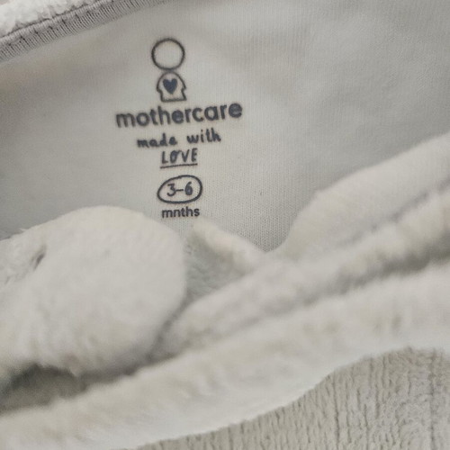 Baby rompers used, pack of 5 with Mothercare and Prenatal