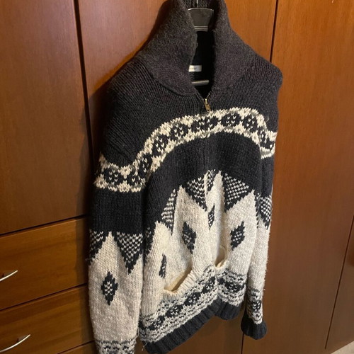 Celio knitted outerwear XL like new, warm and comfortable