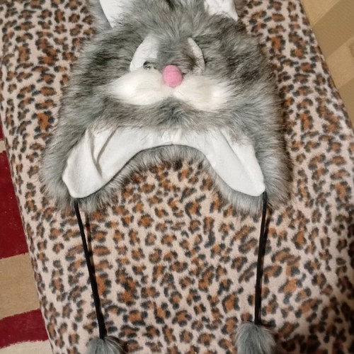 Fur bunny hat like new, size M, gray