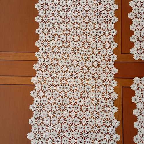 Table linens like new