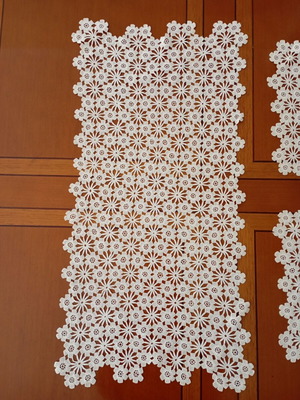 Table linens like new