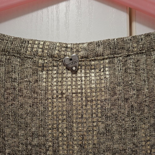 Enzzo blouse new, size small, gold color