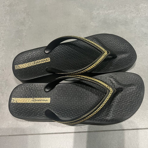 Ipanema platform flip flops used, size 39, black