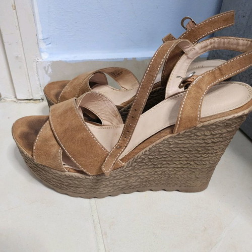 Migato sandals used, size 38