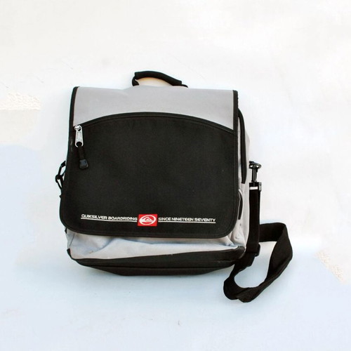 Quiksilver Messenger Bag used, grey and black shoulder laptop bag Y2K