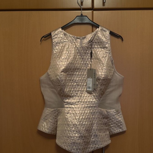 Gold Rose Sleeveless Top with Waist and Sheer Detail Thurley new, beige