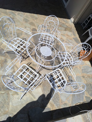 Fer Forgé garden table set with 5 chairs, painted, 90cm diameter
