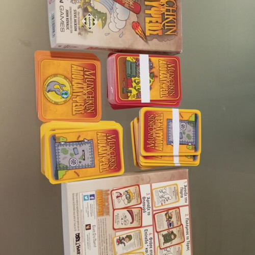 Board game like new with all cards included