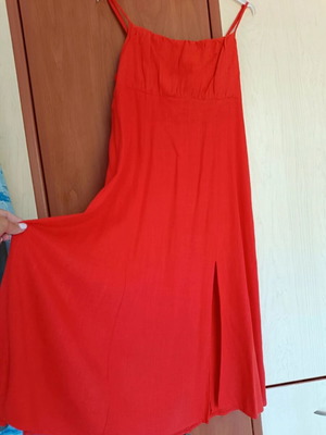 Apricot dress, medium, red