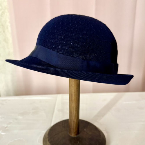Kangol vintage women's hat made in England, like new, navy blue, size S