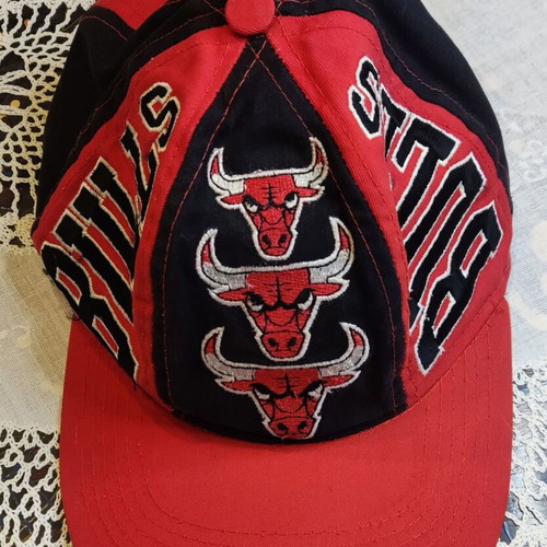 Vintage Chicago Bulls cap used with triple logo authentic