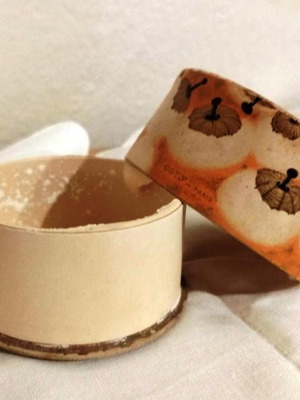 Κουτί Collectible French Vintage Air Spun by COTY μεταχειρισμένο