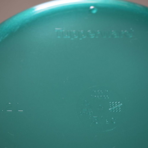 Tupperware bowl 3.2L with lid used