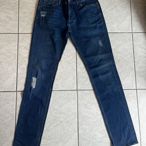 Men's shirts and jeans like new, sizes L-XL and EUR 40-42, branded