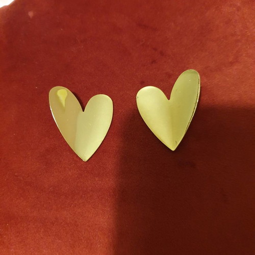 Heart-shaped earrings