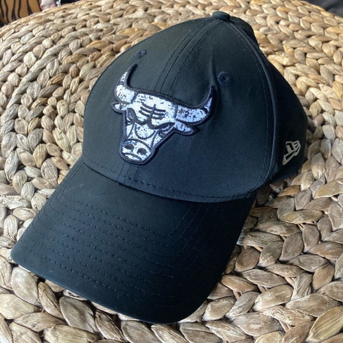 Chicago Bulls Jockey New Era 9 Forty hat new without tags, black