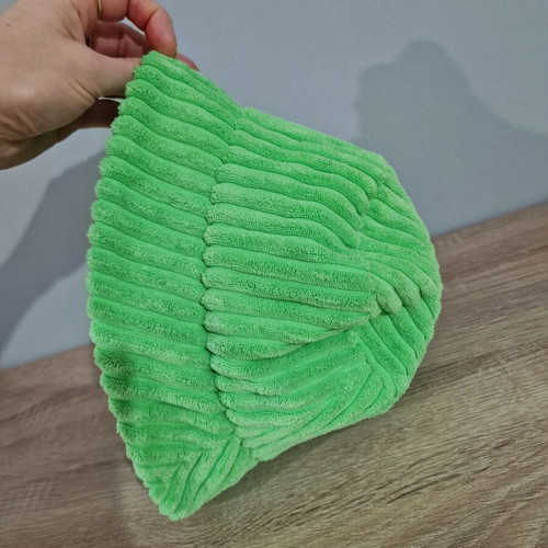 H&M green lime velvet hat size M like new