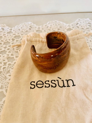 Sessùn Ambrito Resin Cuff Bracelet new, brown, with case