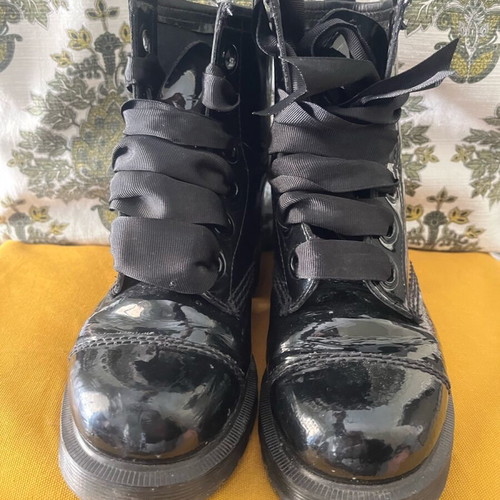 Dr. Martens patent leather boots used, size 38, black
