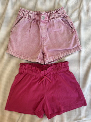 Jean shorts H&M and fuchsia shorts like new, size 122 cm
