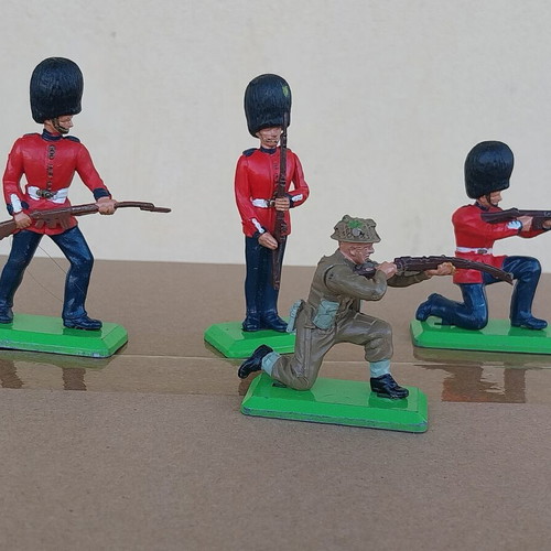 Britains Deetails British Soldiers 54mm figures used