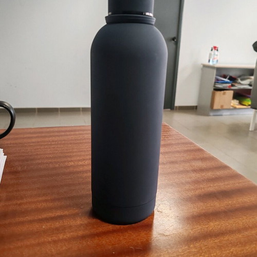 Metal water bottle new for hot and cold drinks