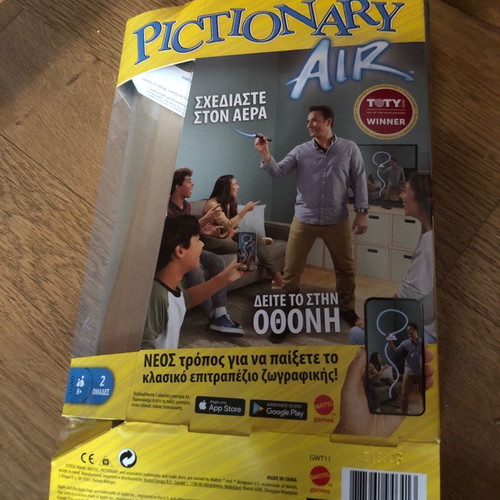 Pictionary Air used educational board game