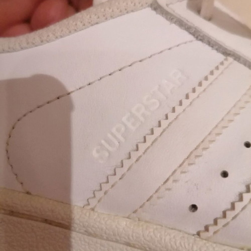 Αθλητικά δερμάτινα Adidas μεταχειρισμένα, μέγεθος 38, άσπρα