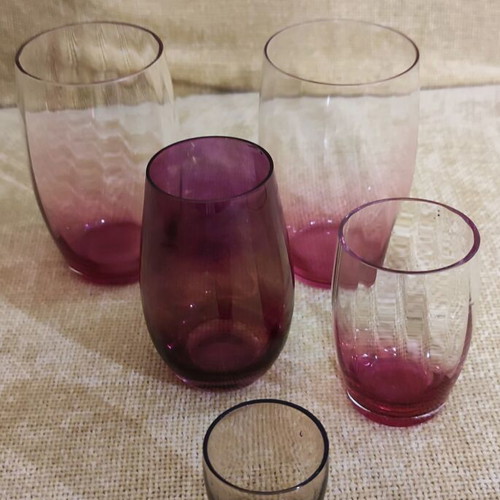 Purple glasses in various sizes, 1960s vintage, like new, set of 5