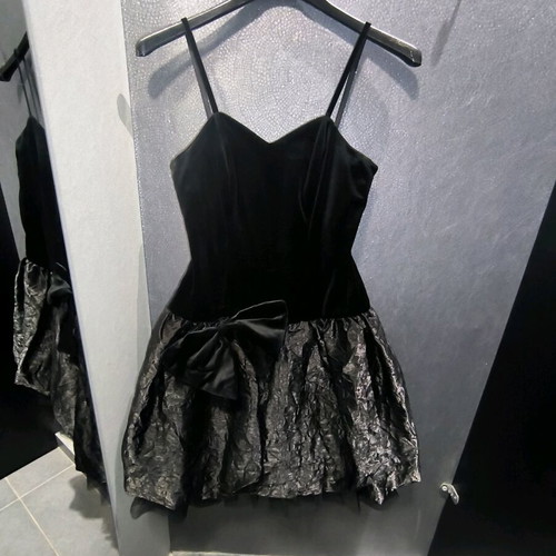 Vintage 80s balloon dress velvet and jacquard like new, black