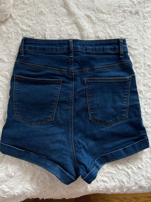 Σορτς ψηλομέσο κολλητό με κουμπιά μπλε, σαν καινούργιο