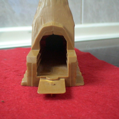 Hot Wheels City Shark Beach Battle launcher section