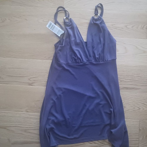 Sisley blouse new, size XS, purple with asymmetric hem